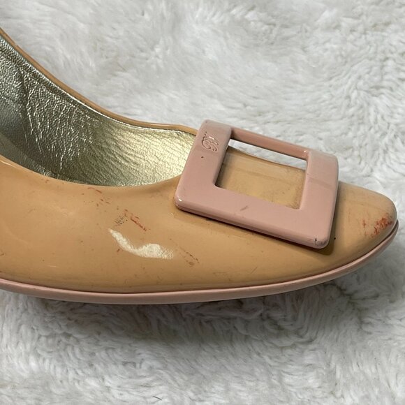 Roger Vivier Women's Tan Cream Pump Round Toe Slip On Heels Size 40 - Picture 6 of 15